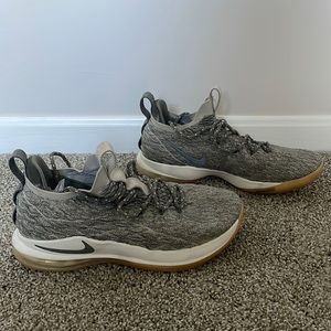 Nike Lebron Low Basketball Shoes